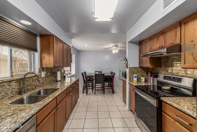 9961 W BOLIVAR Drive, Sun City, AZ 85351