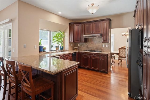 28523 Red Cedar, Saugus, CA 91390