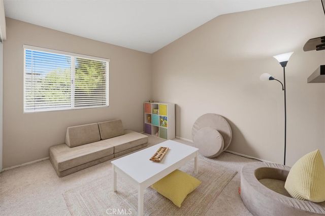 28523 Red Cedar, Saugus, CA 91390