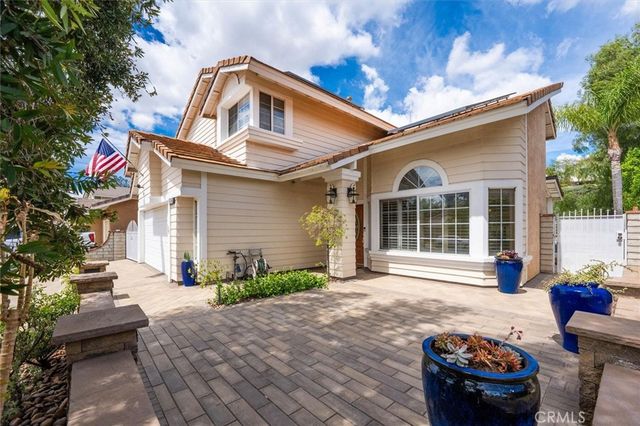 28523 Red Cedar, Saugus, CA 91390