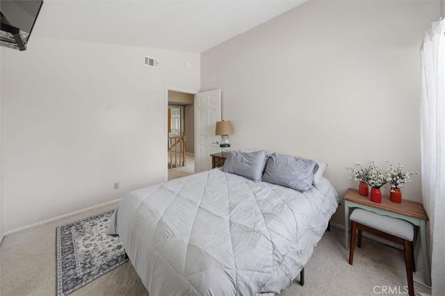 28523 Red Cedar, Saugus, CA 91390