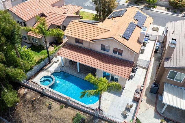 28523 Red Cedar, Saugus, CA 91390