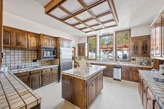 10633 Dublin Canyon Rd, Pleasanton, CA 94588