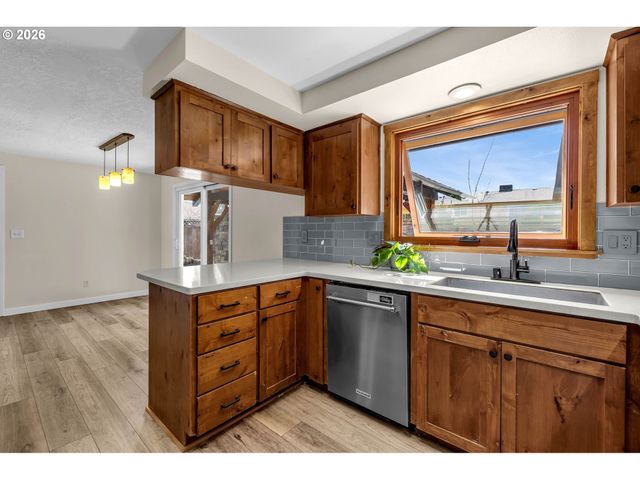 2217 Ne 90TH St, Vancouver, WA 98665