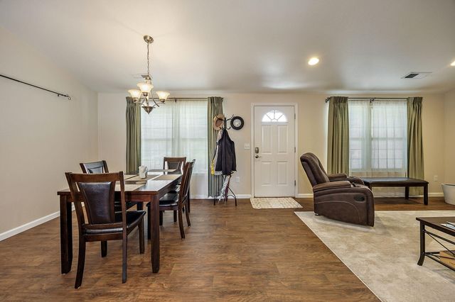 2342 New Haven Drive, Central Point, OR 97502
