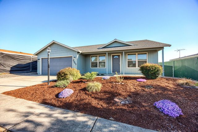 2342 New Haven Drive, Central Point, OR 97502
