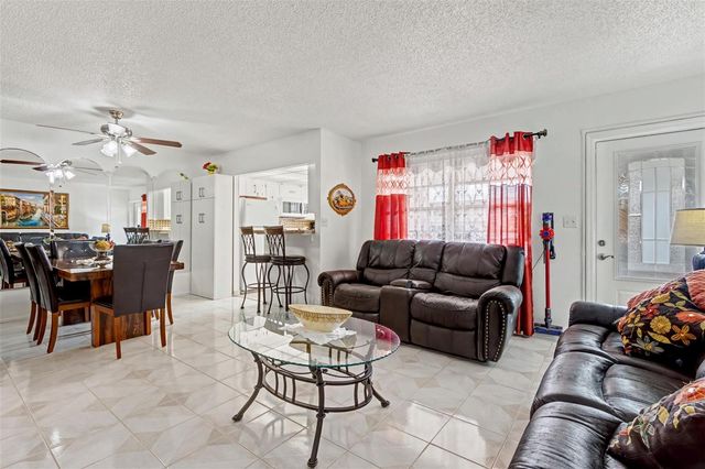 5300 Washington Street W414, Hollywood, FL 33021