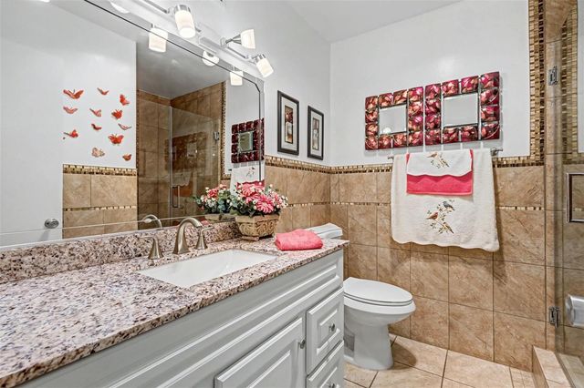 5300 Washington Street W414, Hollywood, FL 33021
