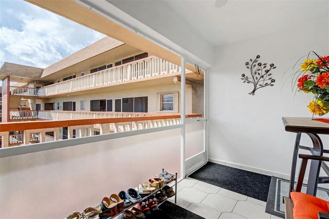 5300 Washington Street W414, Hollywood, FL 33021