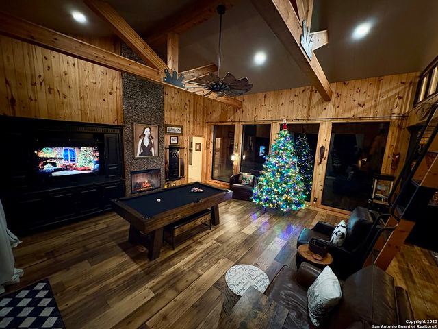 547 Suncrest, New Braunfels, TX 78132