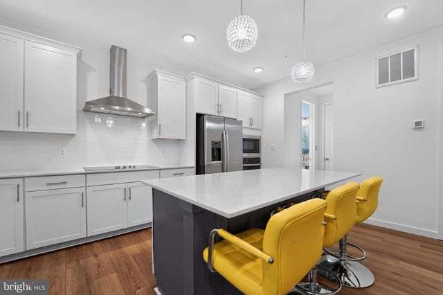 5718 HOWARD DR, Glen Burnie, MD 21061