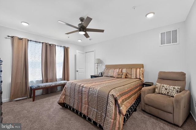 5718 HOWARD DR, Glen Burnie, MD 21061