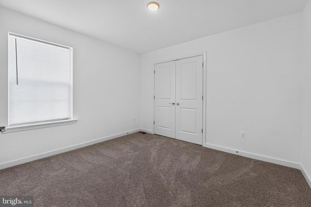 5718 HOWARD DR, Glen Burnie, MD 21061