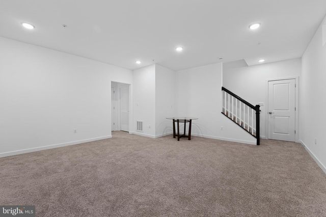 5718 HOWARD DR, Glen Burnie, MD 21061