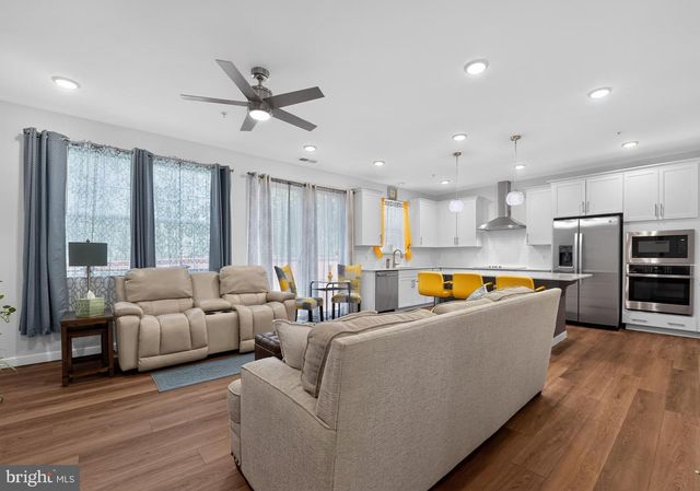 5718 HOWARD DR, Glen Burnie, MD 21061