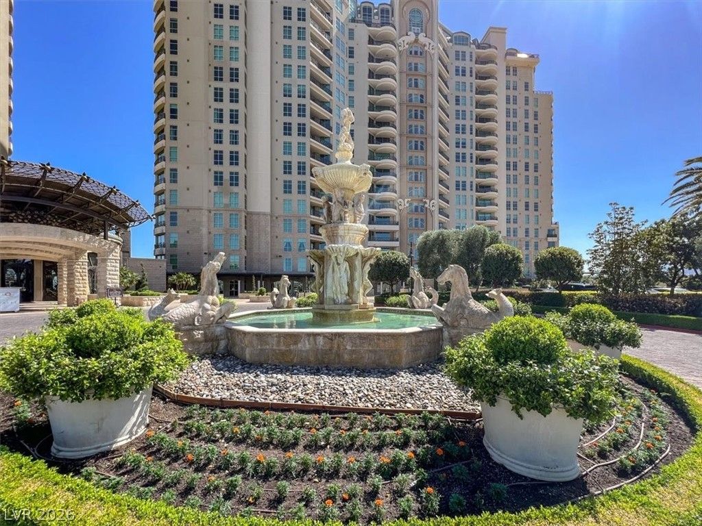 9101 Alta Drive 204, Las Vegas, NV 89145 — photo 4