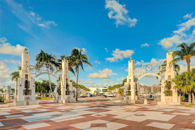 1350 MAIN STREET 709, Sarasota, FL 34236