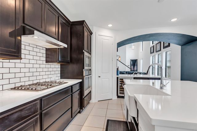 527 Chestnut Reef Court, Conroe, TX 77304