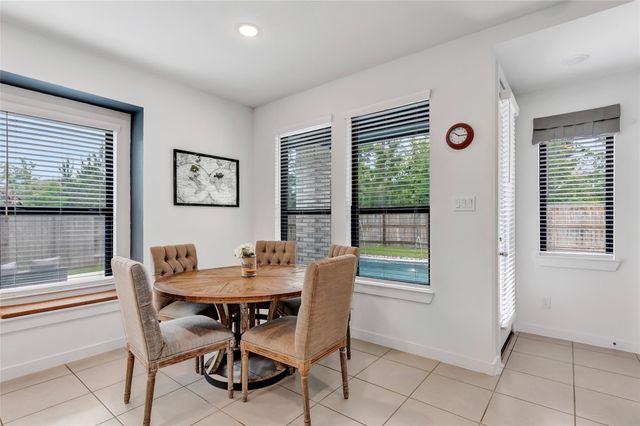 527 Chestnut Reef Court, Conroe, TX 77304