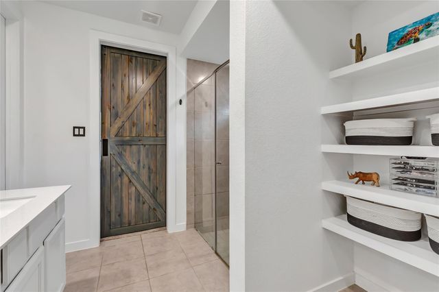527 Chestnut Reef Court, Conroe, TX 77304