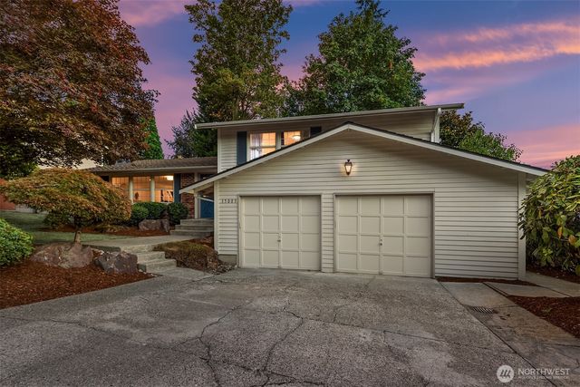 15003 NE 10th Place, Bellevue, WA 98007