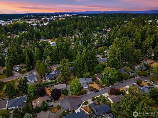 15003 NE 10th Place, Bellevue, WA 98007