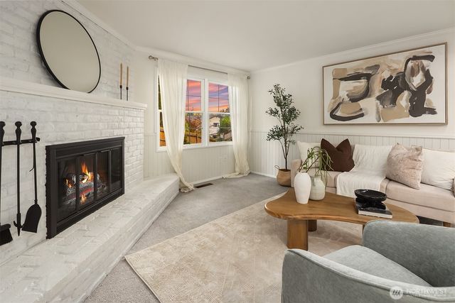 15003 NE 10th Place, Bellevue, WA 98007