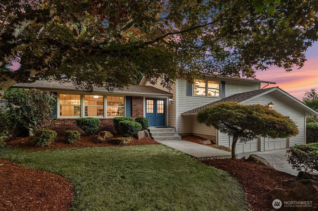 15003 NE 10th Place, Bellevue, WA 98007