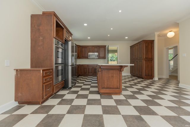 2325 Lincoln Avenue, Evansville, IN 47714