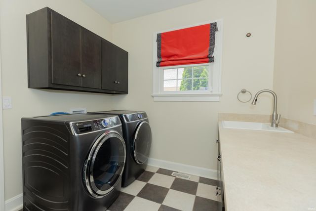 2325 Lincoln Avenue, Evansville, IN 47714