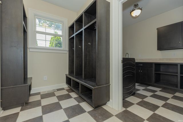 2325 Lincoln Avenue, Evansville, IN 47714