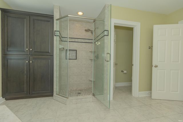 2325 Lincoln Avenue, Evansville, IN 47714
