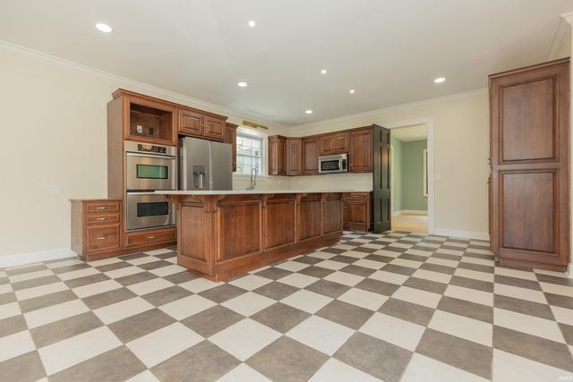 2325 Lincoln Avenue, Evansville, IN 47714