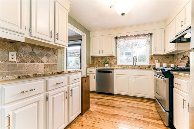 43 Crescendo Drive, Warwick, RI 02889