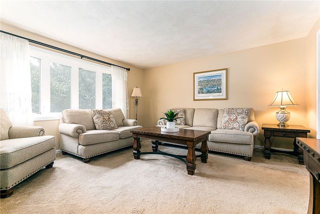 43 Crescendo Drive, Warwick, RI 02889