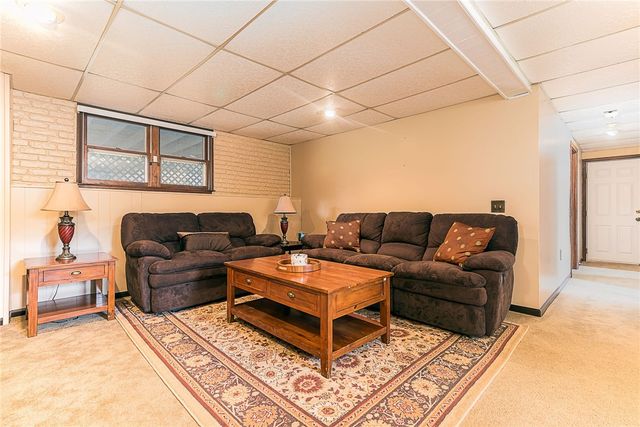 43 Crescendo Drive, Warwick, RI 02889