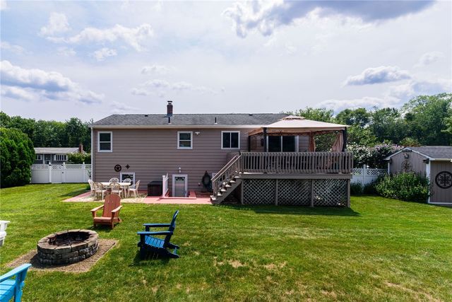 43 Crescendo Drive, Warwick, RI 02889