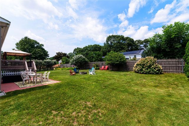 43 Crescendo Drive, Warwick, RI 02889