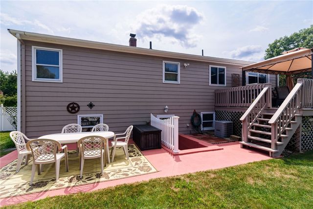 43 Crescendo Drive, Warwick, RI 02889