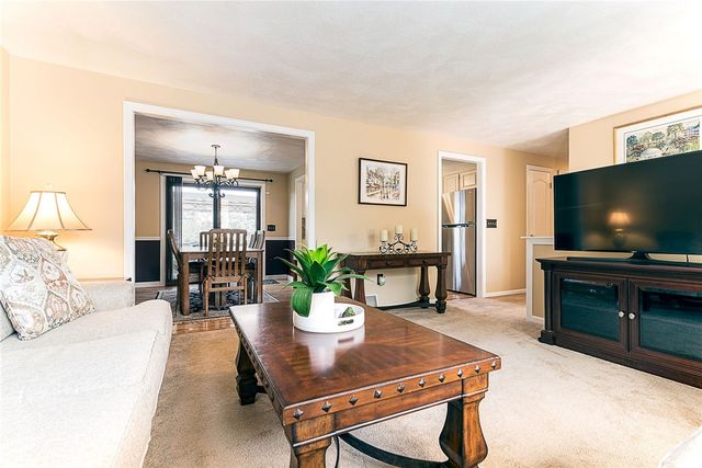 43 Crescendo Drive, Warwick, RI 02889
