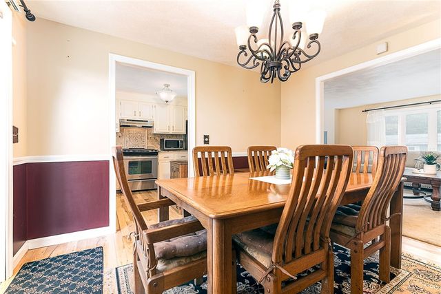 43 Crescendo Drive, Warwick, RI 02889