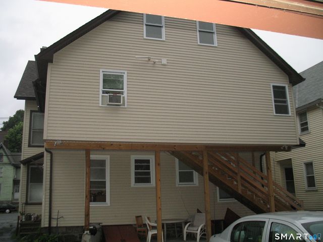 563 Howe 1st Floor Avenue, Shelton, CT 06484
