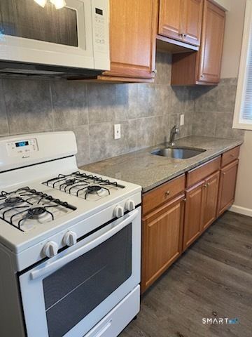 563 Howe 1st Floor Avenue, Shelton, CT 06484