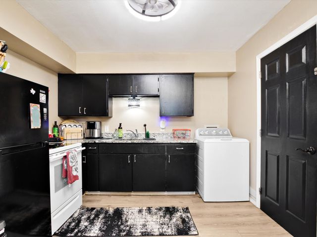 3760 Stagecoach Trail, Dallas, TX 75241
