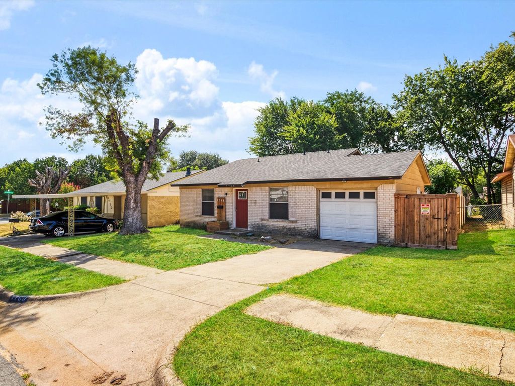 3760 Stagecoach Trail, Dallas, TX 75241