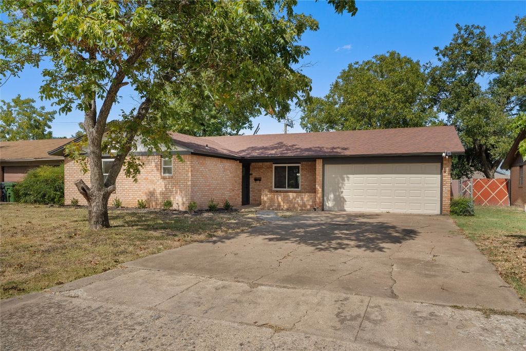 6301 Haden Drive, Waco, TX 76710