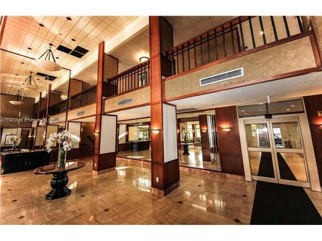 2801 NE 183rd St 2103W, Aventura, FL 33160