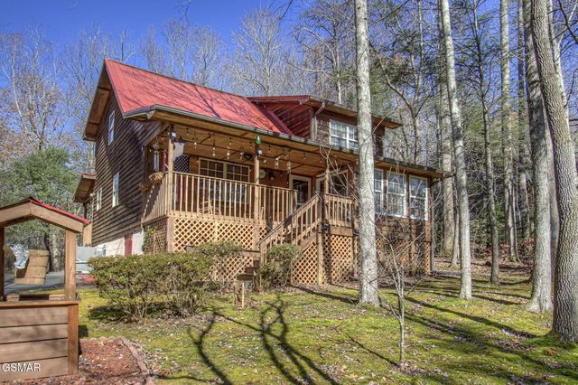 4917 Latta Way, Gatlinburg, TN 37738