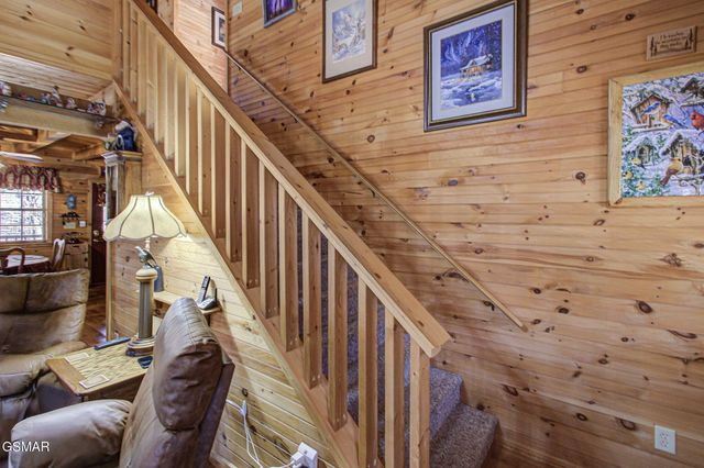 4917 Latta Way, Gatlinburg, TN 37738