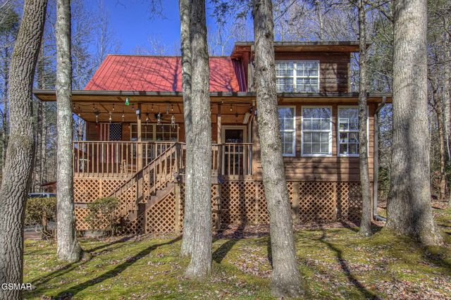 4917 Latta Way, Gatlinburg, TN 37738